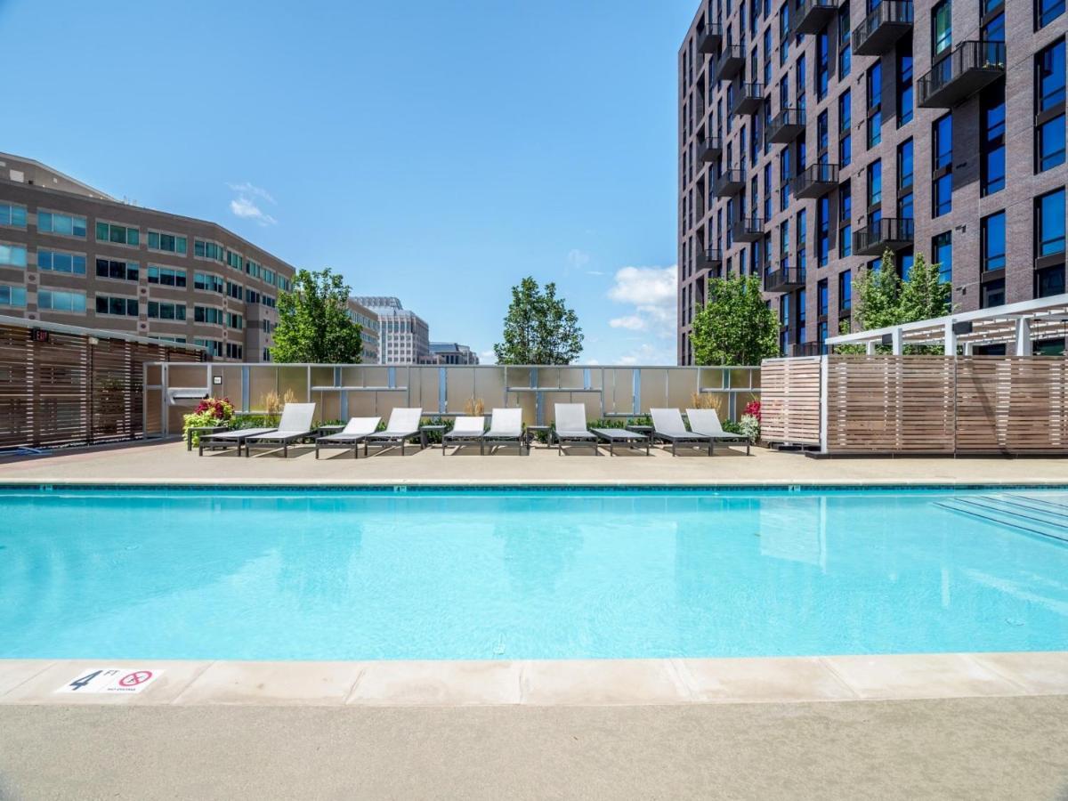 Global Luxury Suites At Reston Town Center Екстер'єр фото